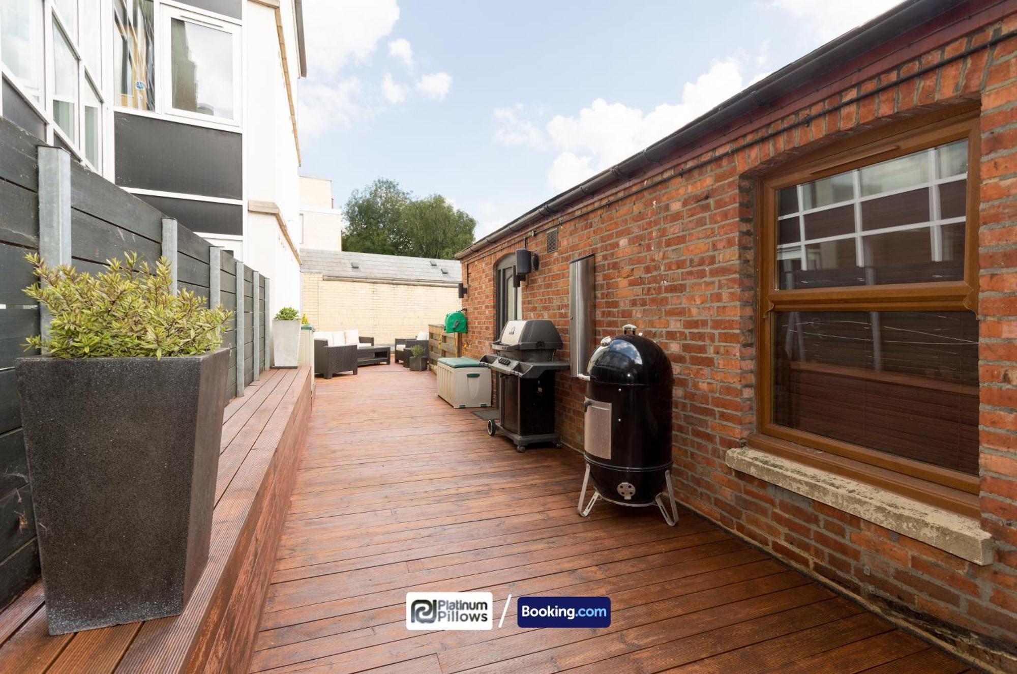 Modern Oxford 4 Bedroom Apartment, Contractor Accommodation, Walkable Into City Centre, Weekly & Monthly Deals Exterior foto
