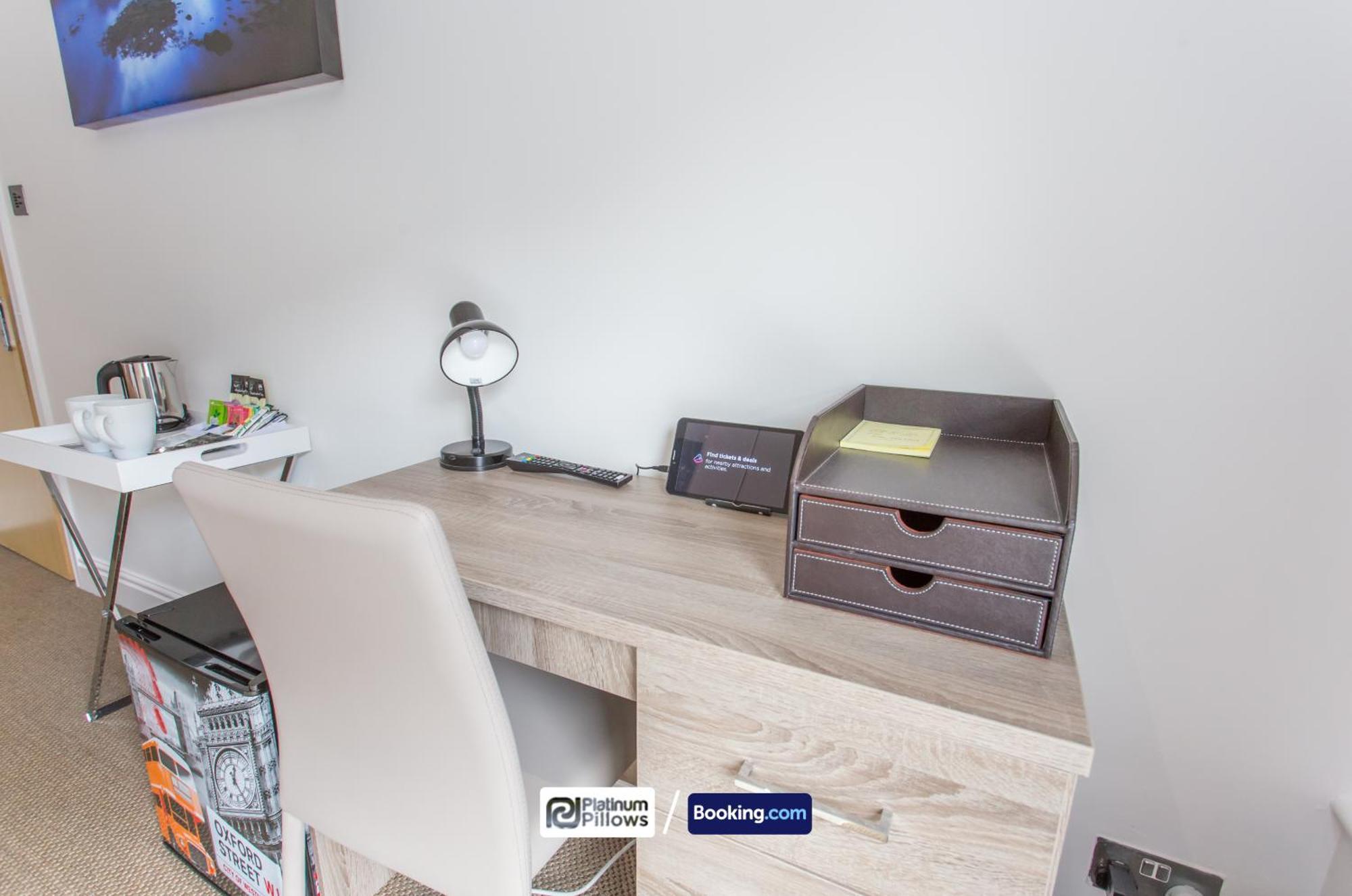 Modern Oxford 4 Bedroom Apartment, Contractor Accommodation, Walkable Into City Centre, Weekly & Monthly Deals Exterior foto